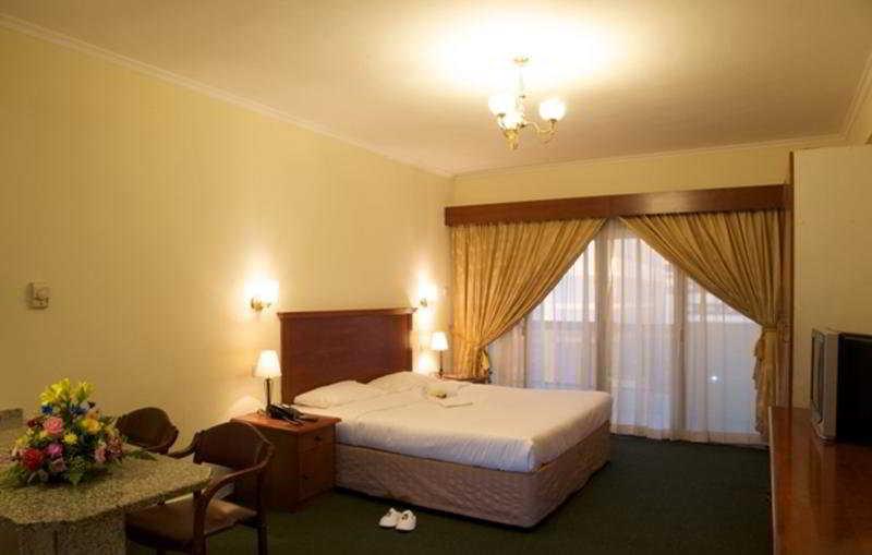 Al Mas Hotel Apartments Dubaï Extérieur photo